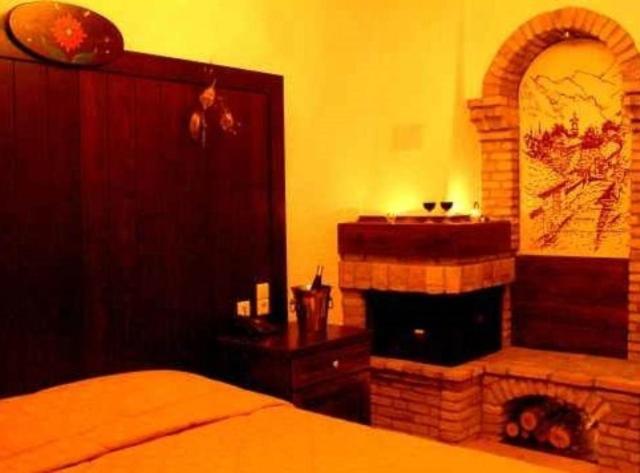 Hotel Taxiarches Aristi Esterno foto