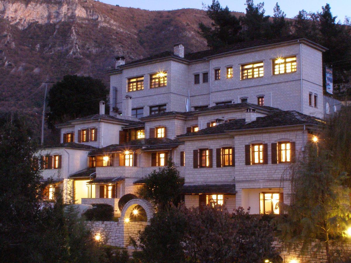 Hotel Taxiarches Aristi Esterno foto