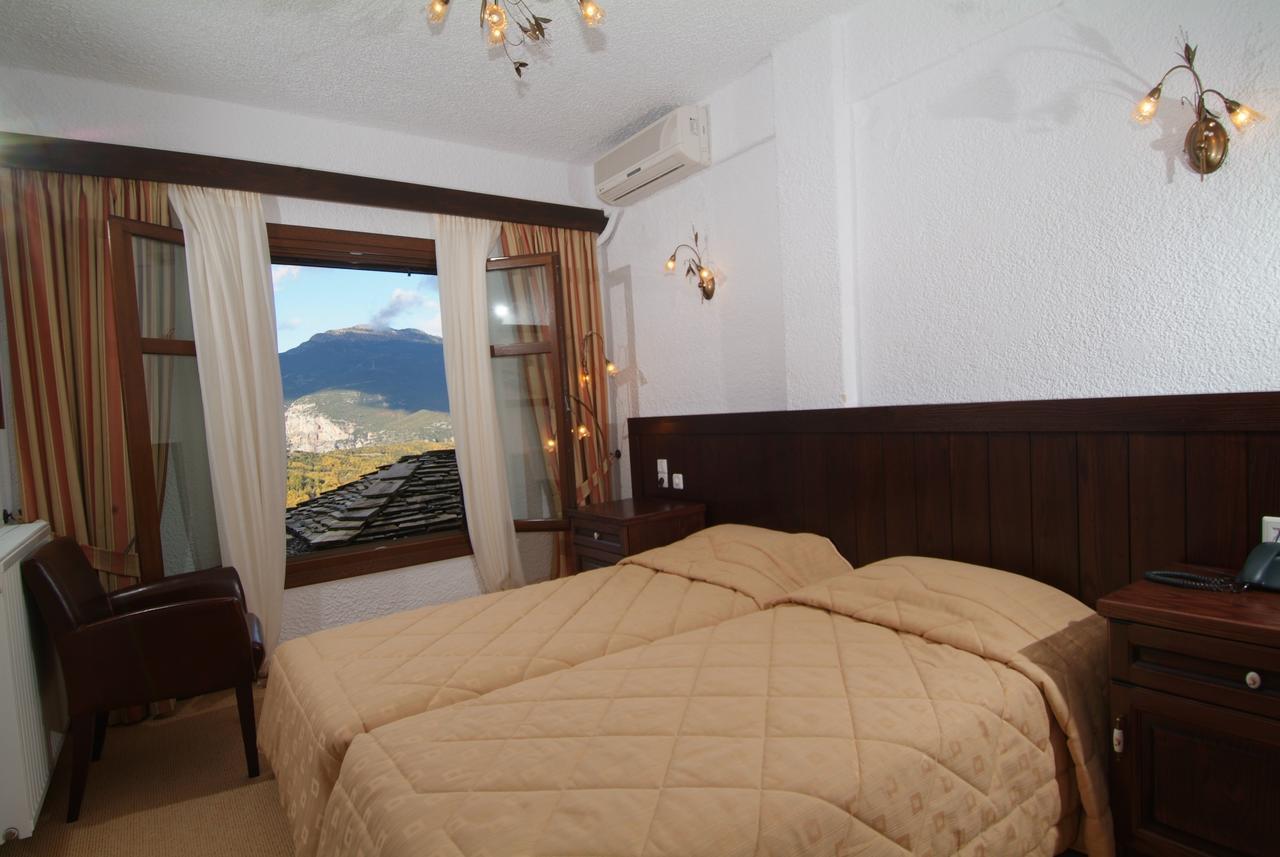 Hotel Taxiarches Aristi Esterno foto